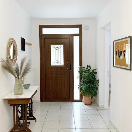 Garden House Retreat شقة *